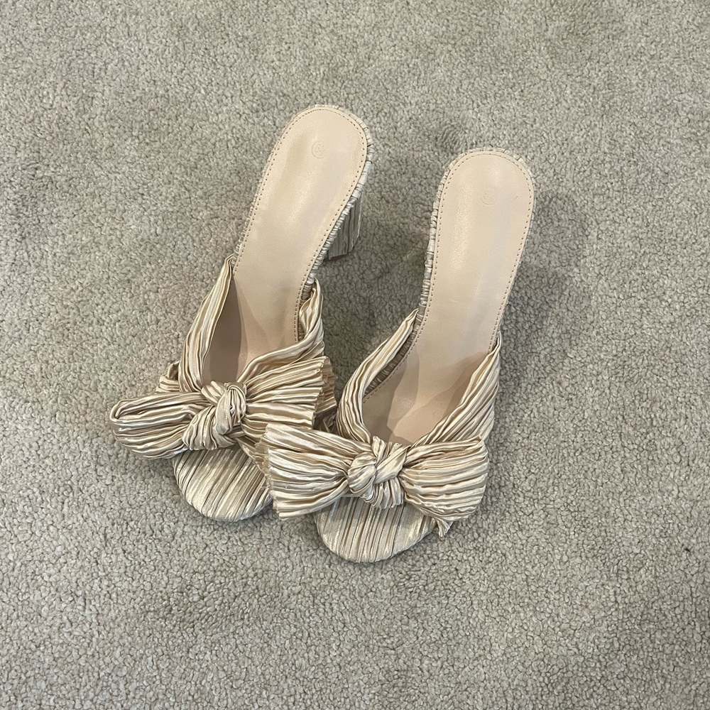 VETASTE Women's Pleated Bow Knot Heeled Sandals - Wedding Dress Shoes